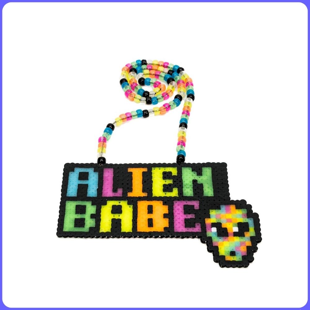 Alien Babe - (M) Perler