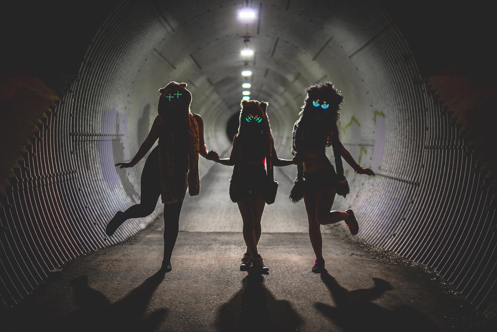 Multiple Girls Rezz fans with Goggles photoshoot